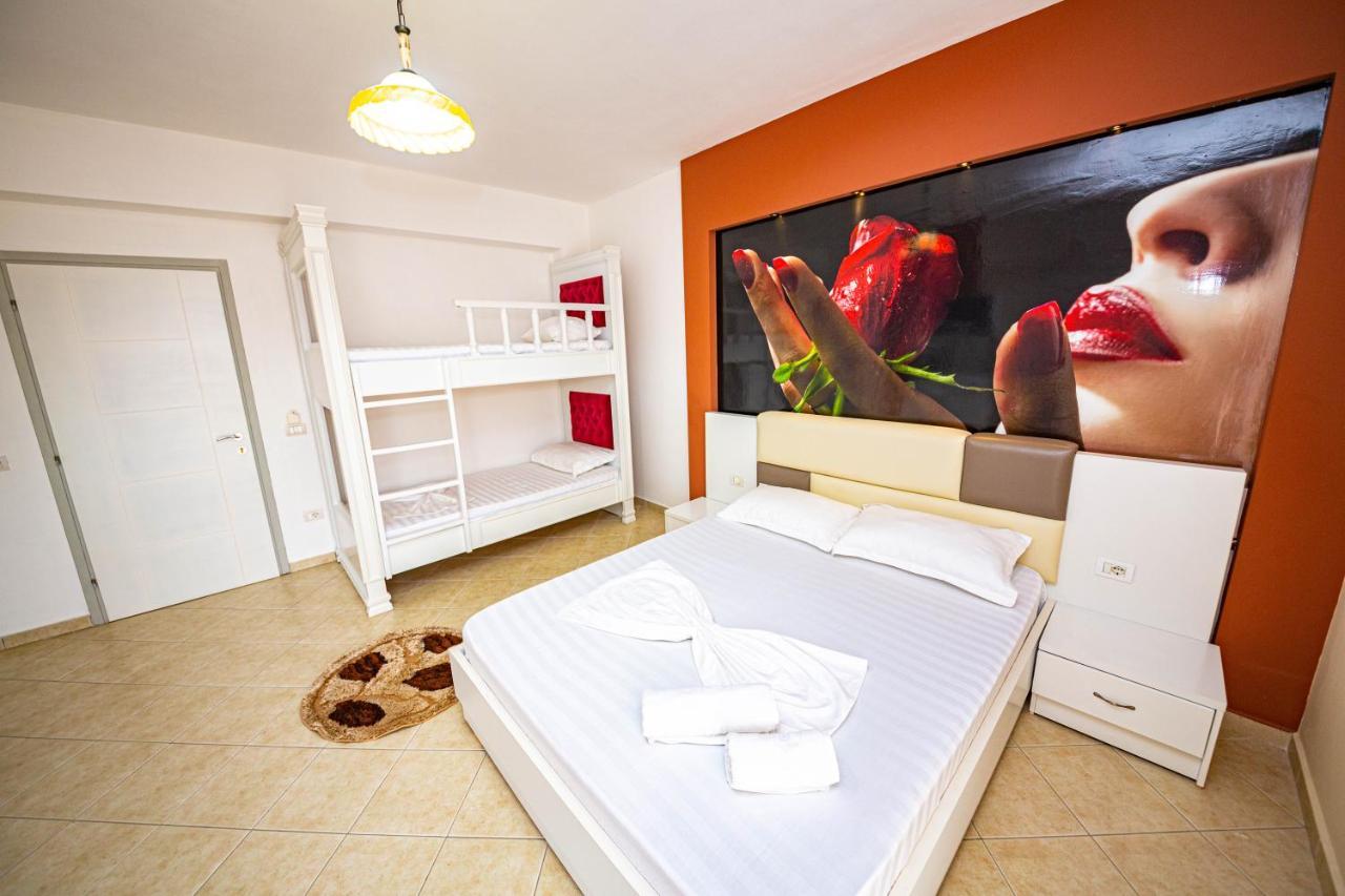 Ideal ApartHotel Saranda Bagian luar foto